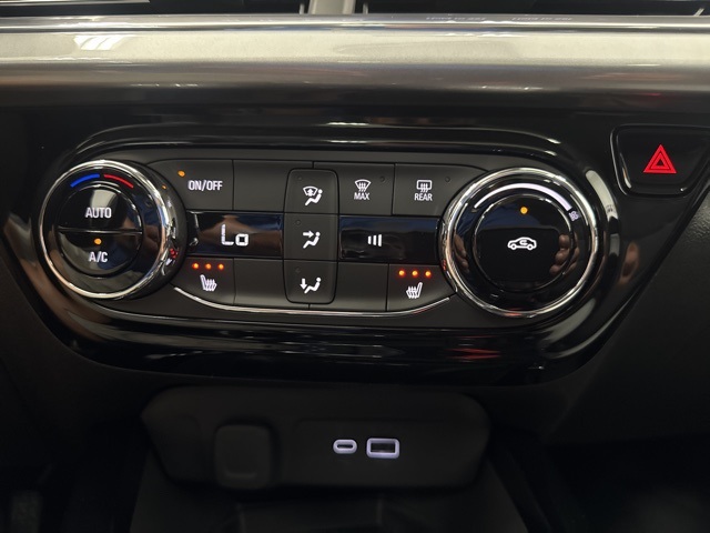new 2025 Chevrolet Trax car, priced at $25,780