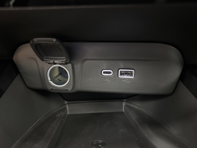 new 2025 Chevrolet Trax car, priced at $25,780