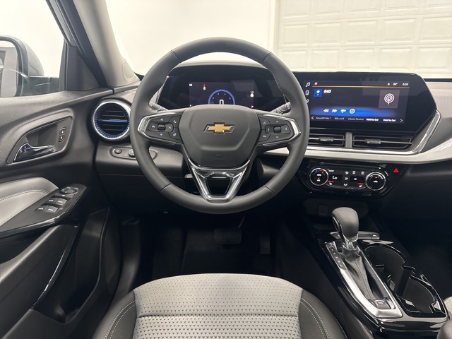 new 2025 Chevrolet Trax car, priced at $25,780