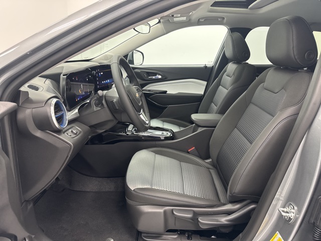 new 2025 Chevrolet Trax car, priced at $25,780