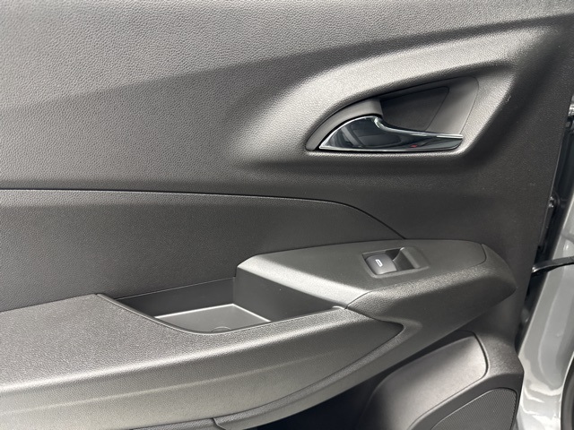 new 2025 Chevrolet Trax car, priced at $25,780
