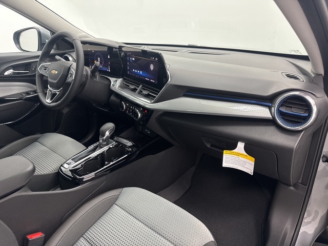 new 2025 Chevrolet Trax car, priced at $25,780