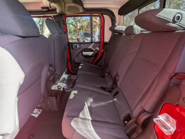 new 2025 Jeep Gladiator car, priced at $36,135