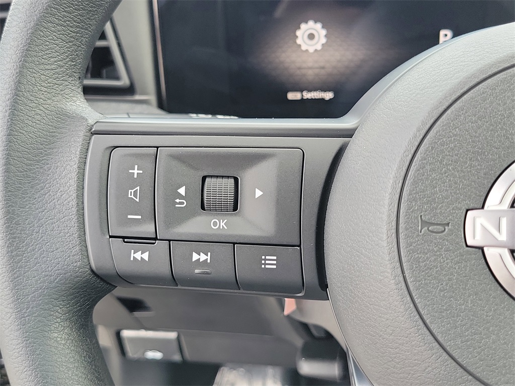 new 2025 Nissan Kicks car, priced at $25,965