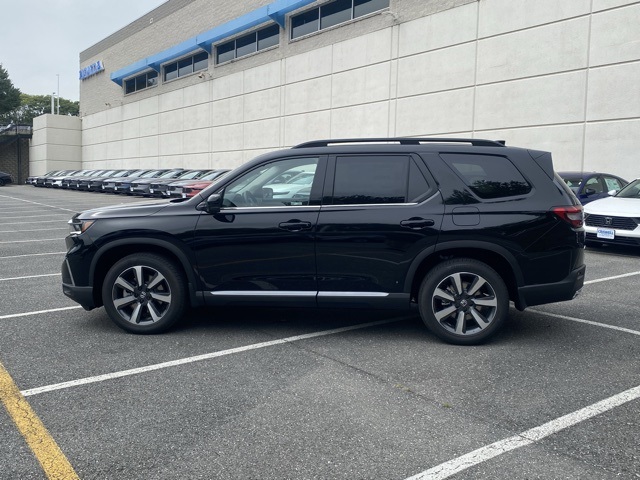 new 2025 Honda Pilot car, priced at $46,755