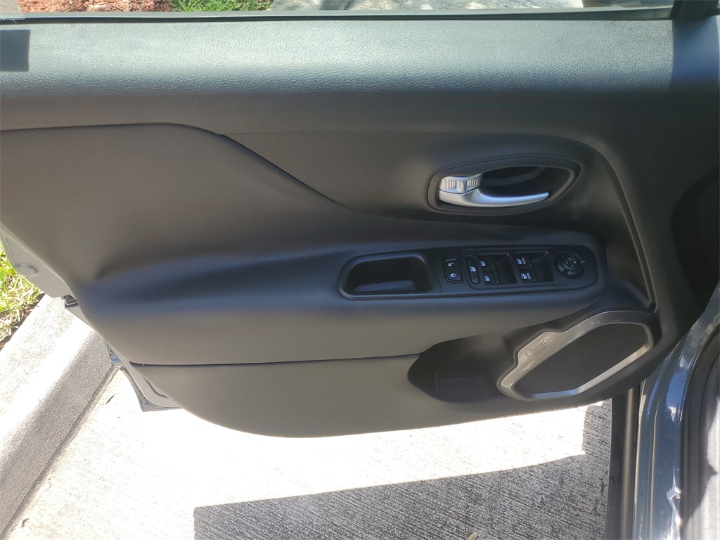 used 2018 Jeep Renegade car, priced at $12,995