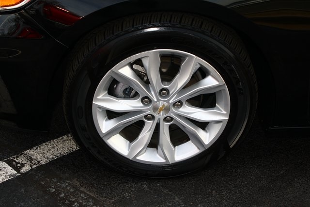 used 2024 Chevrolet Malibu car, priced at $20,794