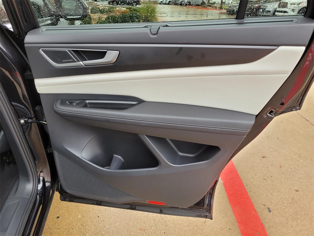 used 2025 Volkswagen Atlas Cross Sport car, priced at $42,490