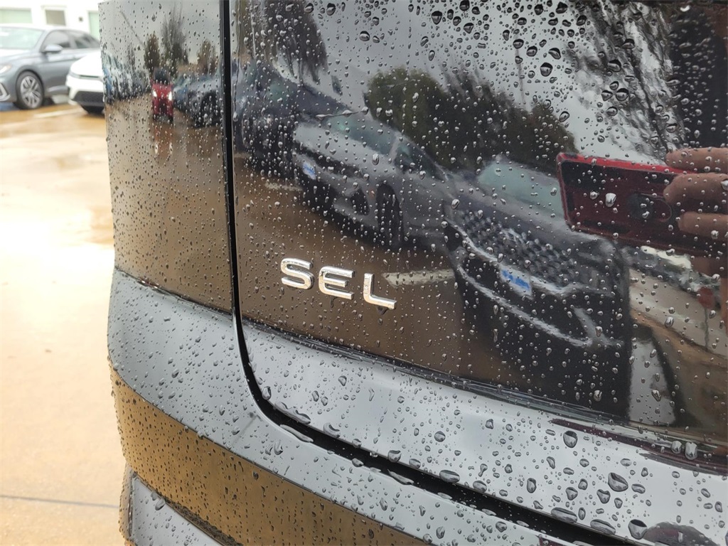 used 2025 Volkswagen Atlas Cross Sport car, priced at $42,490