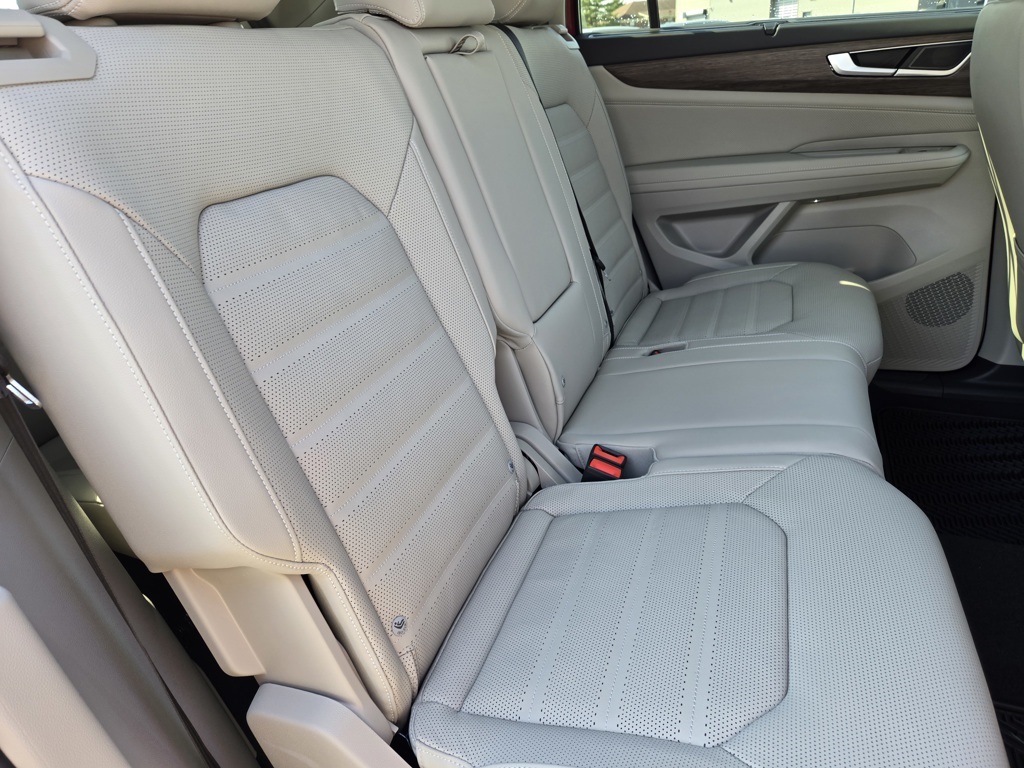 new 2025 Volkswagen Atlas car, priced at $46,093