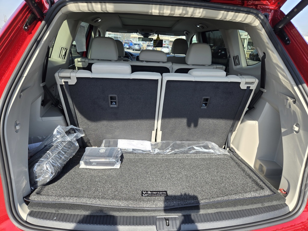 new 2025 Volkswagen Atlas car, priced at $46,093