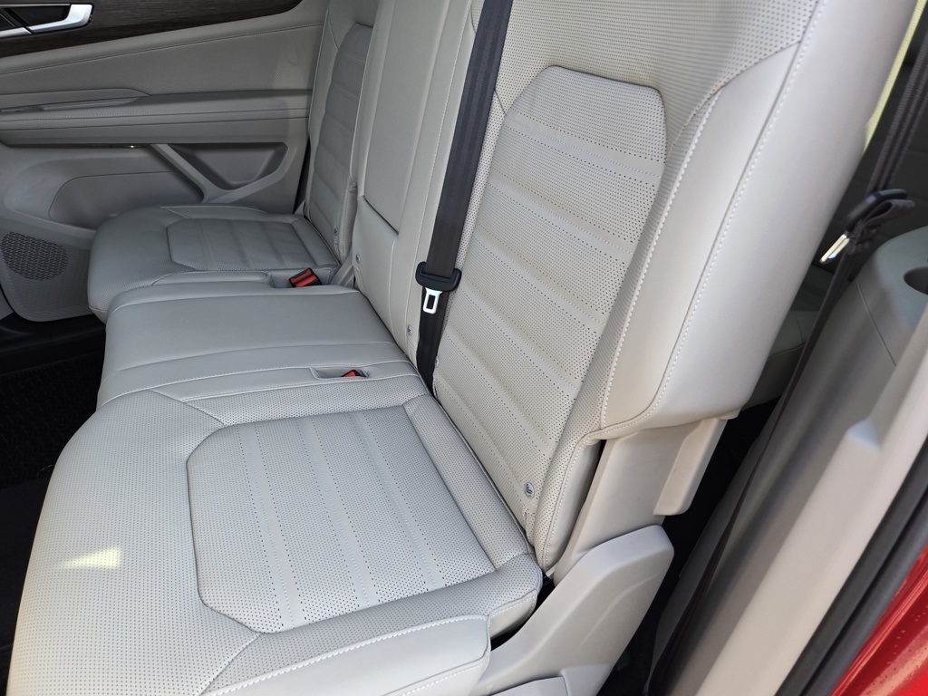 new 2025 Volkswagen Atlas car, priced at $46,093