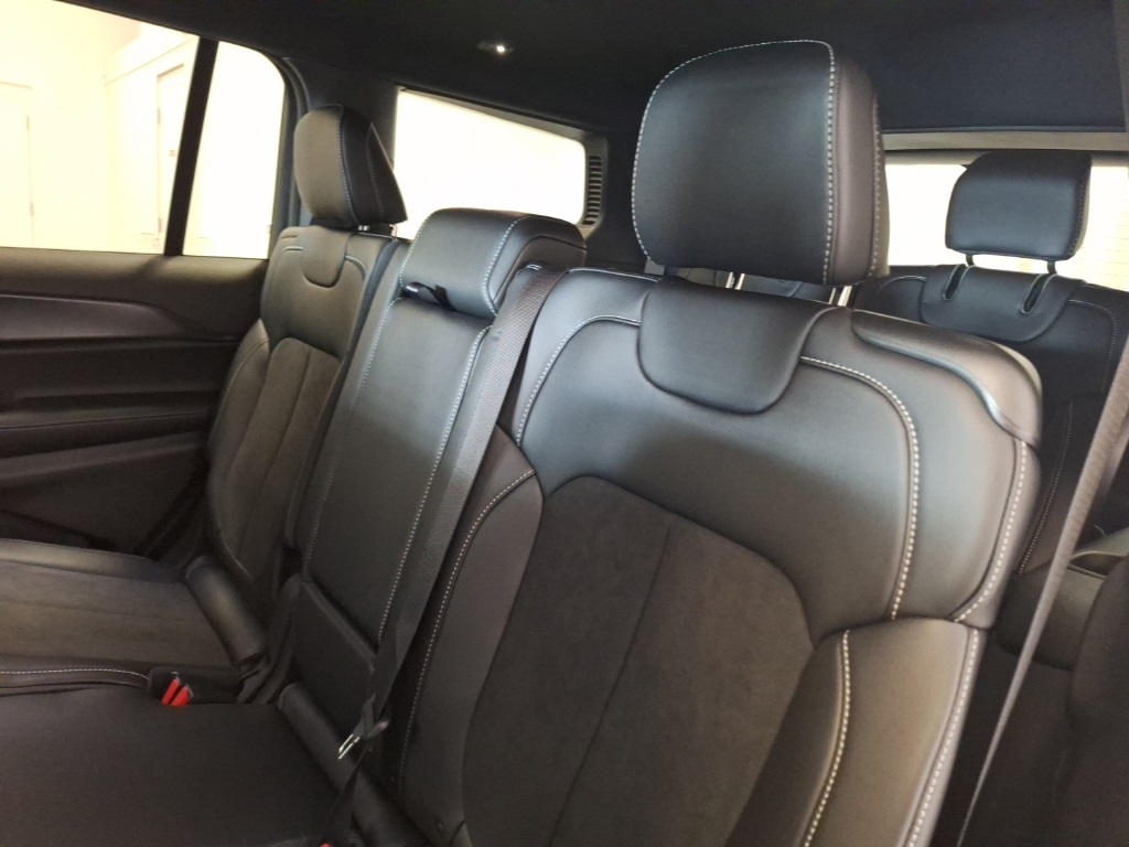 new 2025 Jeep Grand Cherokee L car, priced at $49,620
