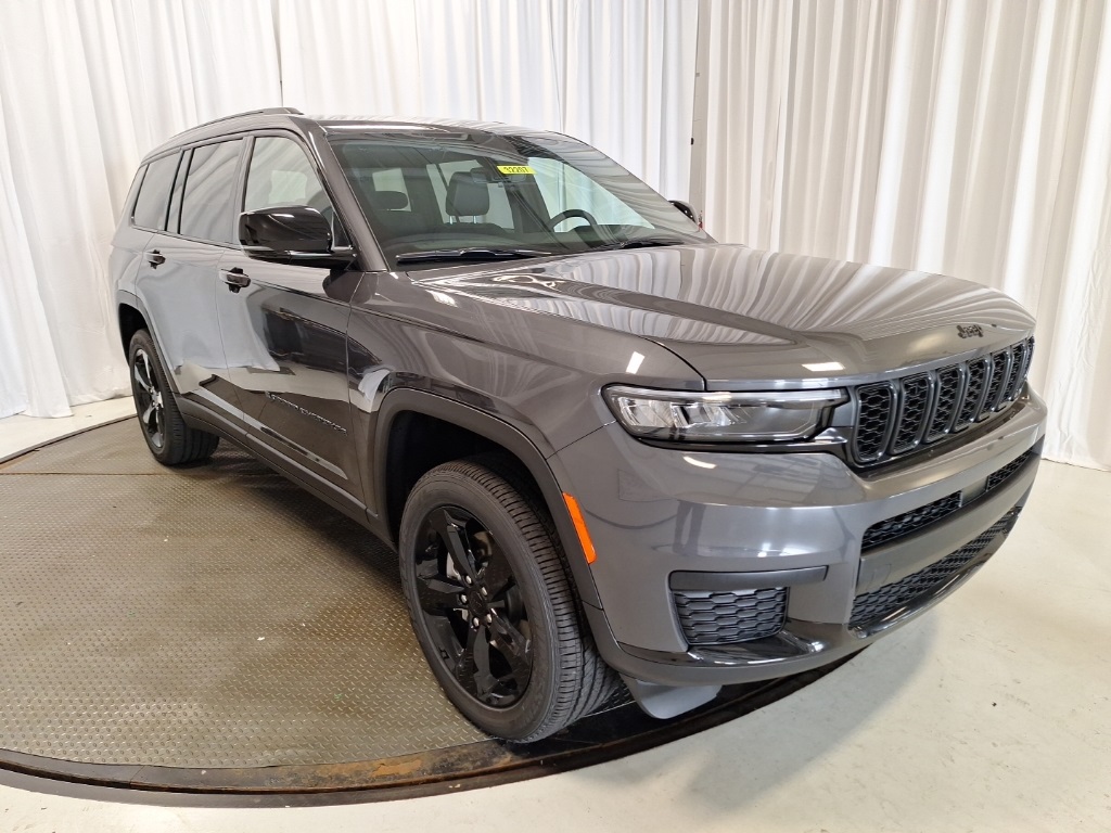 new 2025 Jeep Grand Cherokee L car, priced at $49,620