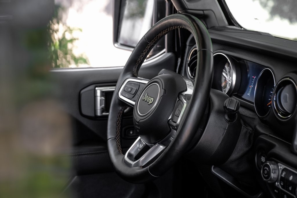 used 2021 Jeep Gladiator car, priced at $35,645