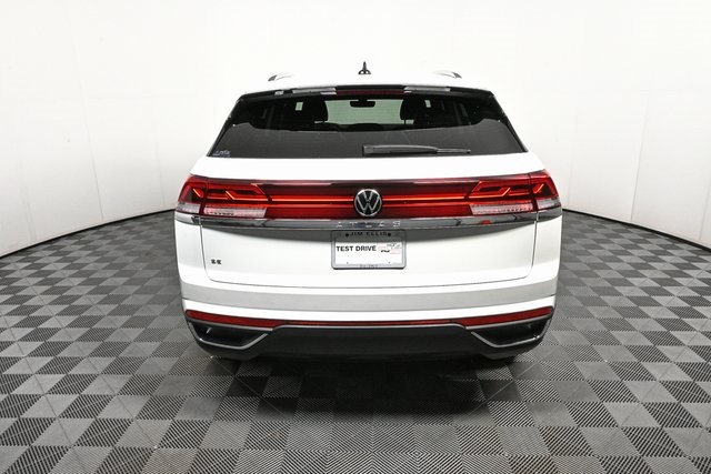 new 2026 Volkswagen Atlas Cross Sport car, priced at $42,226