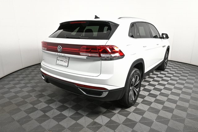 new 2026 Volkswagen Atlas Cross Sport car, priced at $42,226