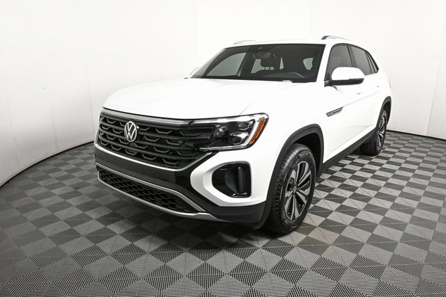 new 2026 Volkswagen Atlas Cross Sport car, priced at $42,226