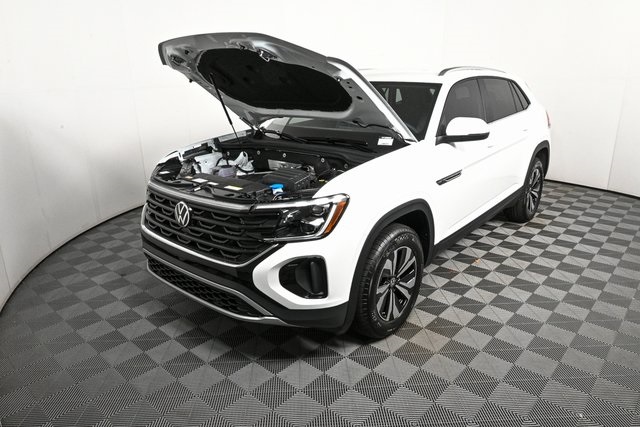new 2026 Volkswagen Atlas Cross Sport car, priced at $42,226