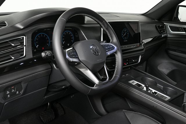 new 2026 Volkswagen Atlas Cross Sport car, priced at $42,226