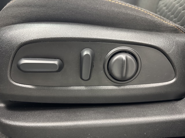 used 2019 Chevrolet Equinox car, priced at $13,110