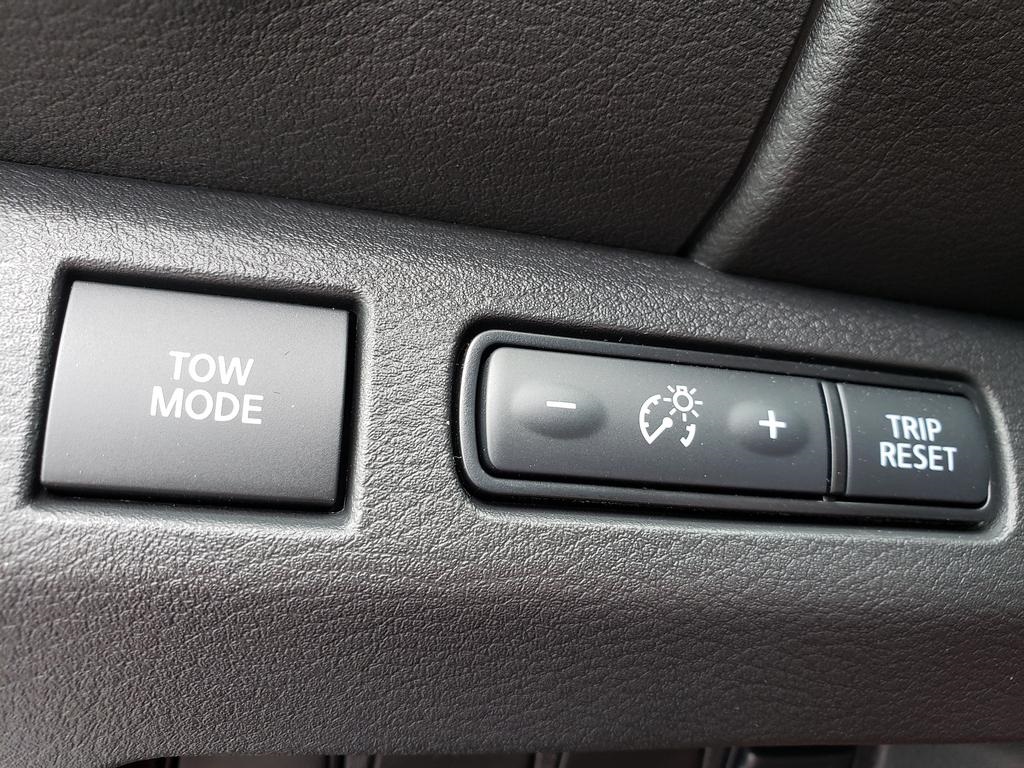 new 2025 Nissan Frontier car, priced at $38,504