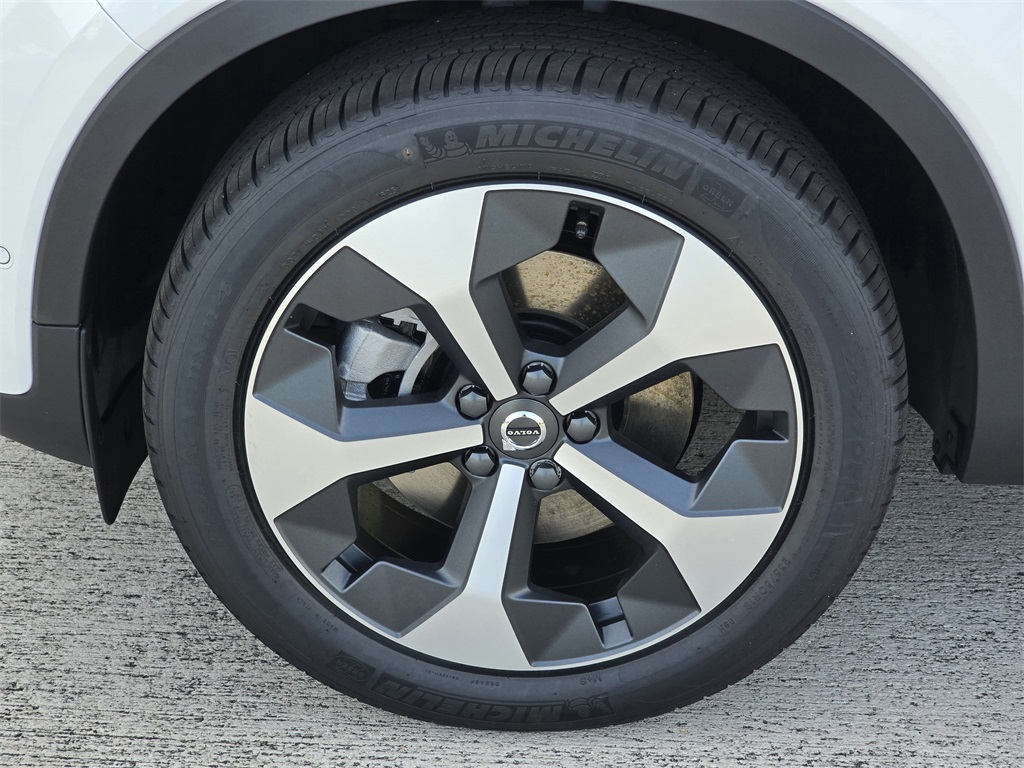 new 2026 Volvo XC40 car, priced at $46,650