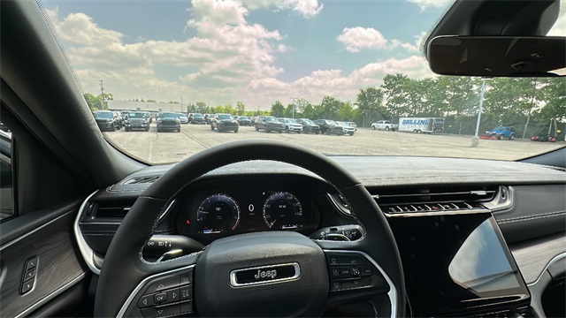 new 2025 Jeep Grand Cherokee car, priced at $44,494