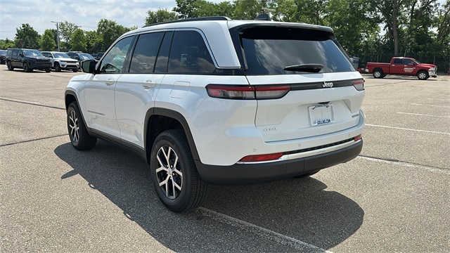 new 2025 Jeep Grand Cherokee car, priced at $44,494