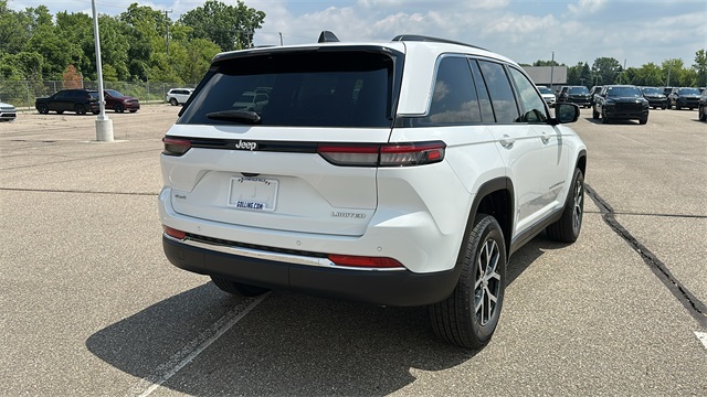 new 2025 Jeep Grand Cherokee car, priced at $44,494