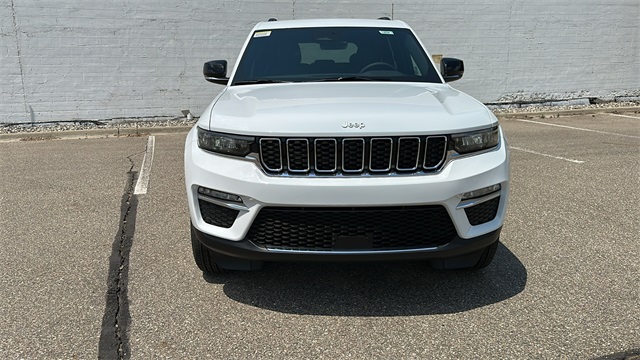 new 2025 Jeep Grand Cherokee car, priced at $44,494