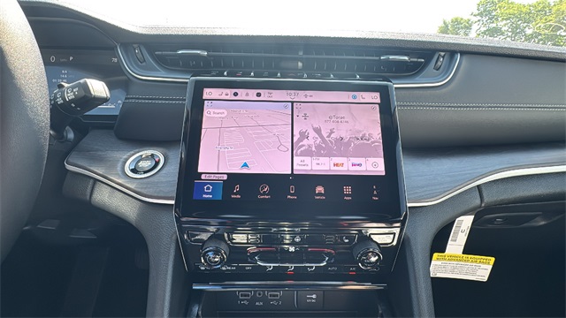 new 2025 Jeep Grand Cherokee car, priced at $48,703