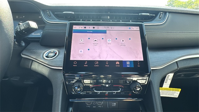 new 2025 Jeep Grand Cherokee car, priced at $48,703