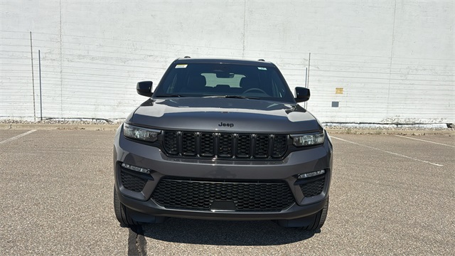 new 2025 Jeep Grand Cherokee car, priced at $48,703