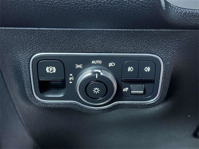 used 2025 Mercedes-Benz GLB car, priced at $43,439