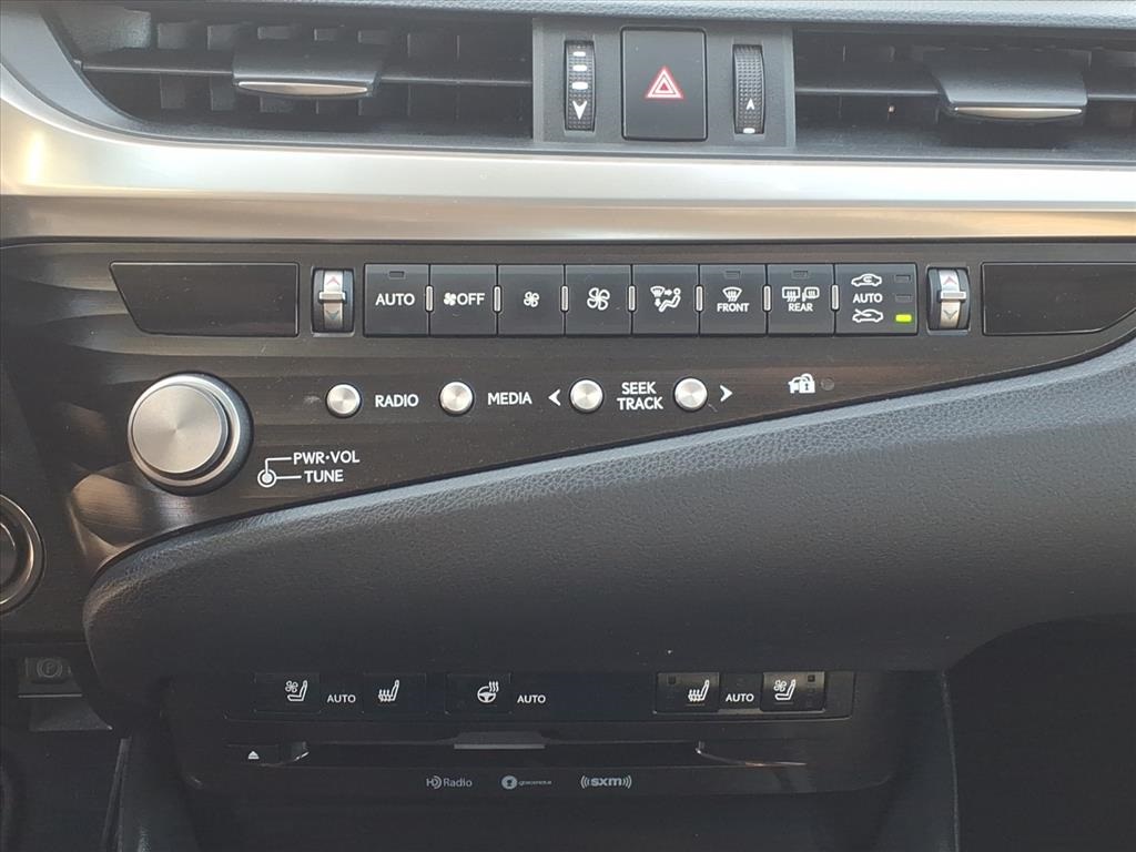 used 2021 Lexus ES car, priced at $32,500