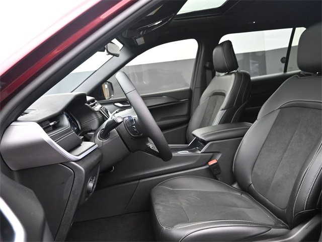 new 2025 Jeep Grand Cherokee L car, priced at $43,325