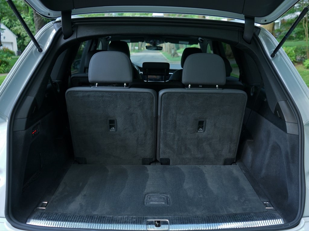 used 2021 Audi Q7 car, priced at $26,095