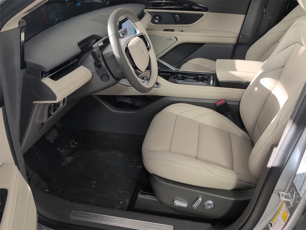 new 2025 Lincoln Nautilus car, priced at $58,387