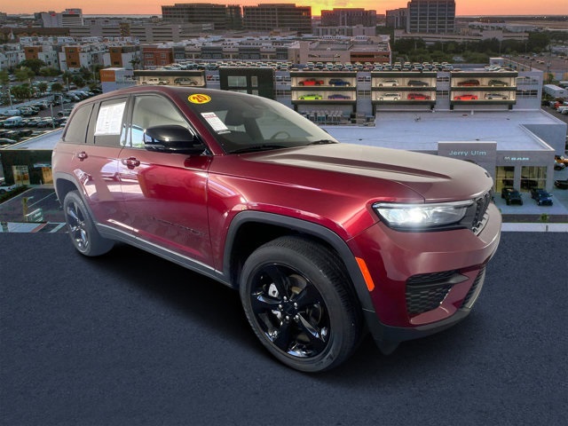 used 2023 Jeep Grand Cherokee car, priced at $32,097