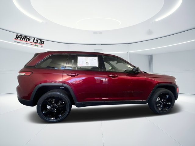 used 2023 Jeep Grand Cherokee car, priced at $32,097