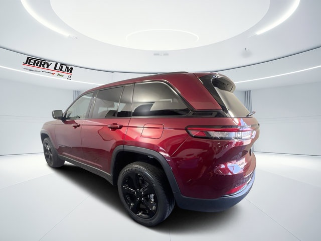 used 2023 Jeep Grand Cherokee car, priced at $32,097
