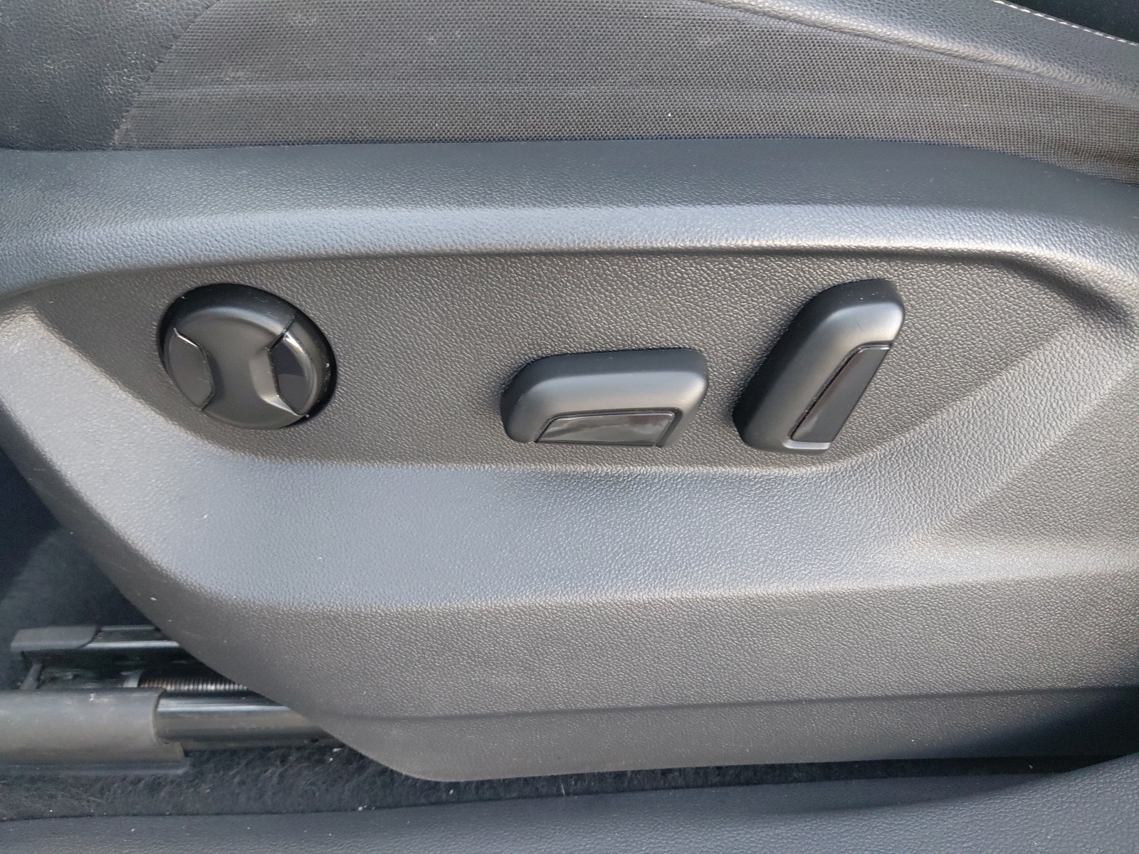 used 2020 Volkswagen Tiguan car, priced at $14,450