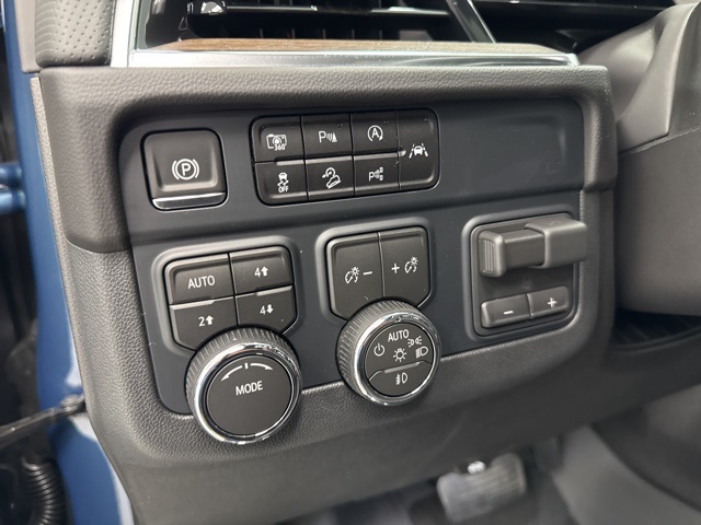 new 2026 Chevrolet Suburban car, priced at $93,820