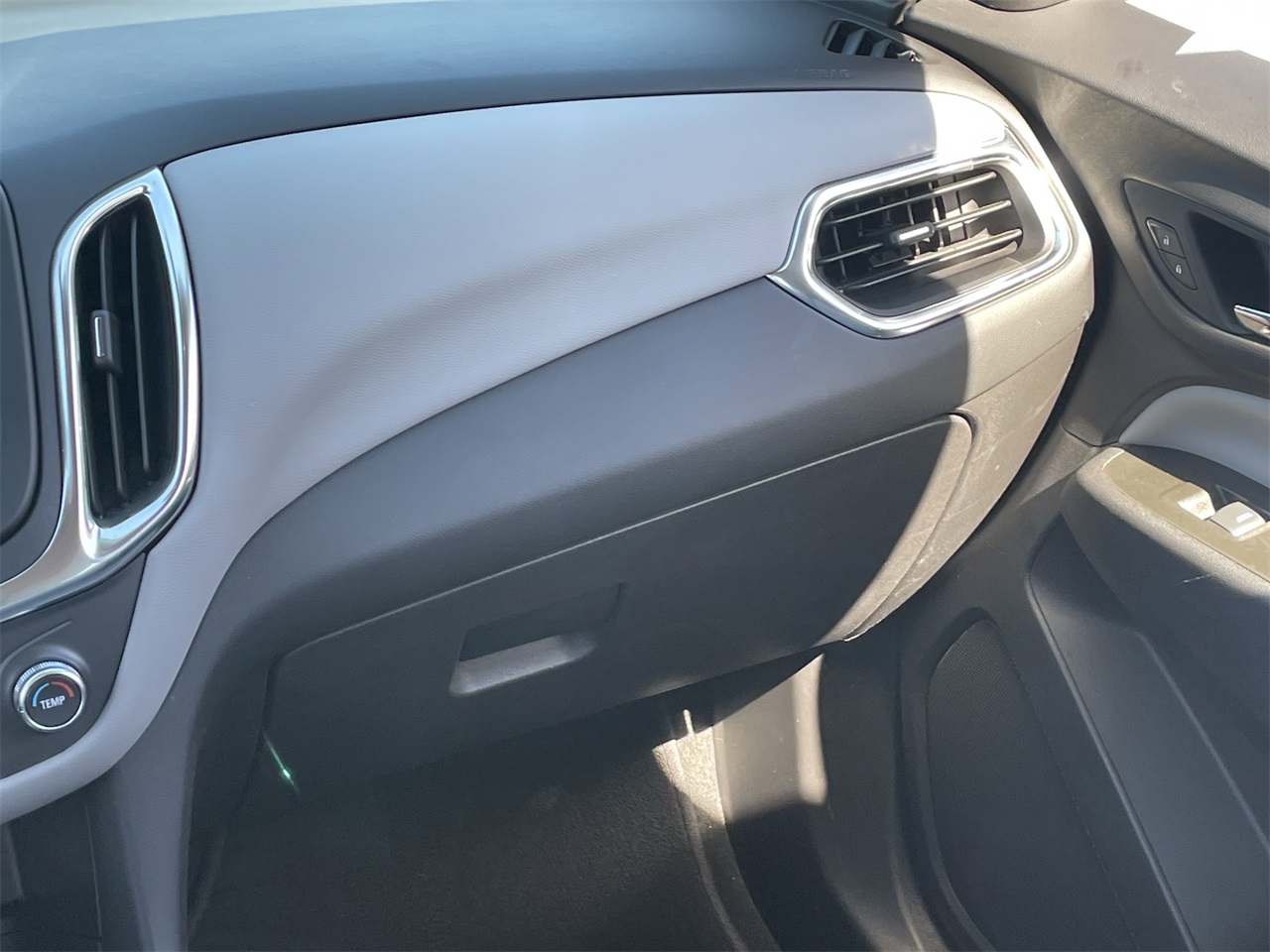 used 2022 Chevrolet Equinox car, priced at $17,784