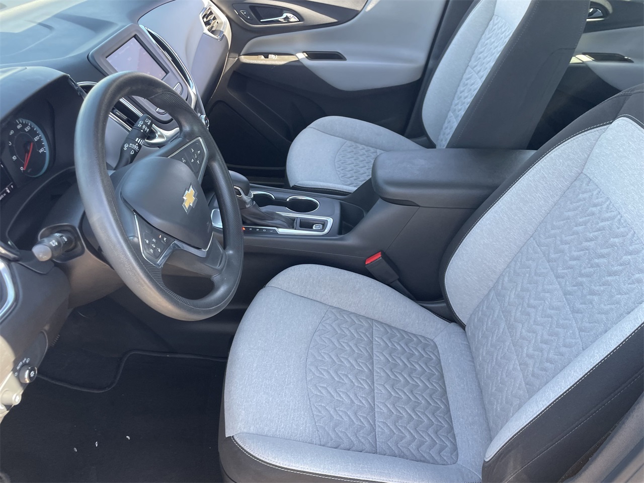 used 2022 Chevrolet Equinox car, priced at $17,784
