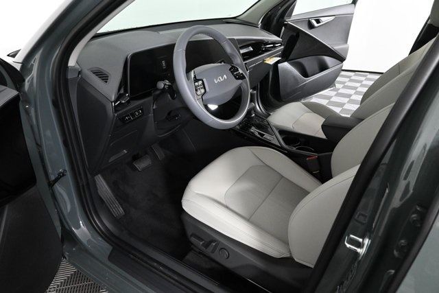 new 2025 Kia Niro car, priced at $30,468