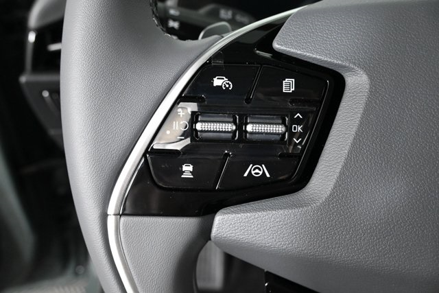 new 2025 Kia Niro car, priced at $30,468