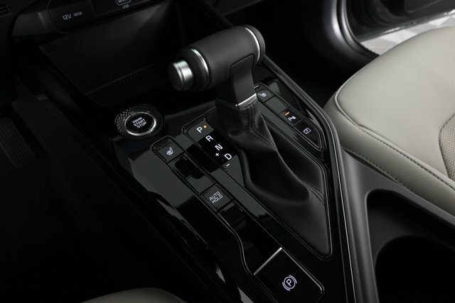 new 2025 Kia Niro car, priced at $30,468