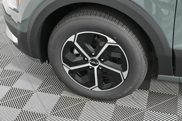 new 2025 Kia Niro car, priced at $30,468